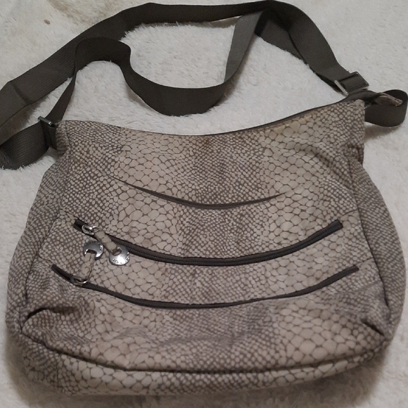 Travelon Shoulder Bag with Sophisticated Design - Picture 3 of 7